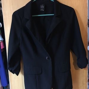 Three quarter sleeve Vanity Blazer with lace detail